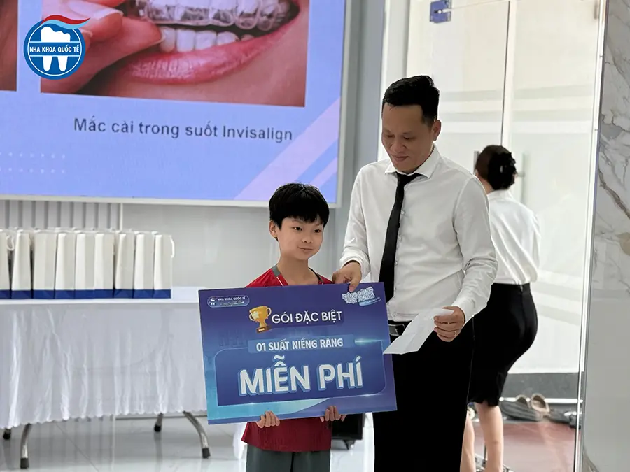 suất niềng răng miễn phí tại uông bí