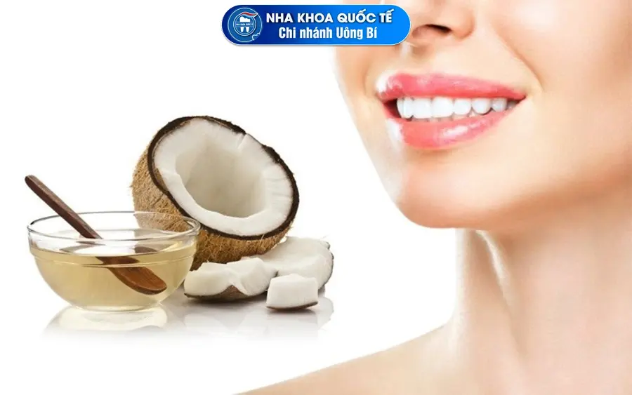 Súc miệng bằng dầu dừa